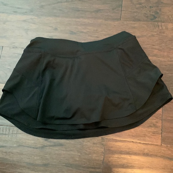 Athleta Pants - Athleta Bustle Skort XXS